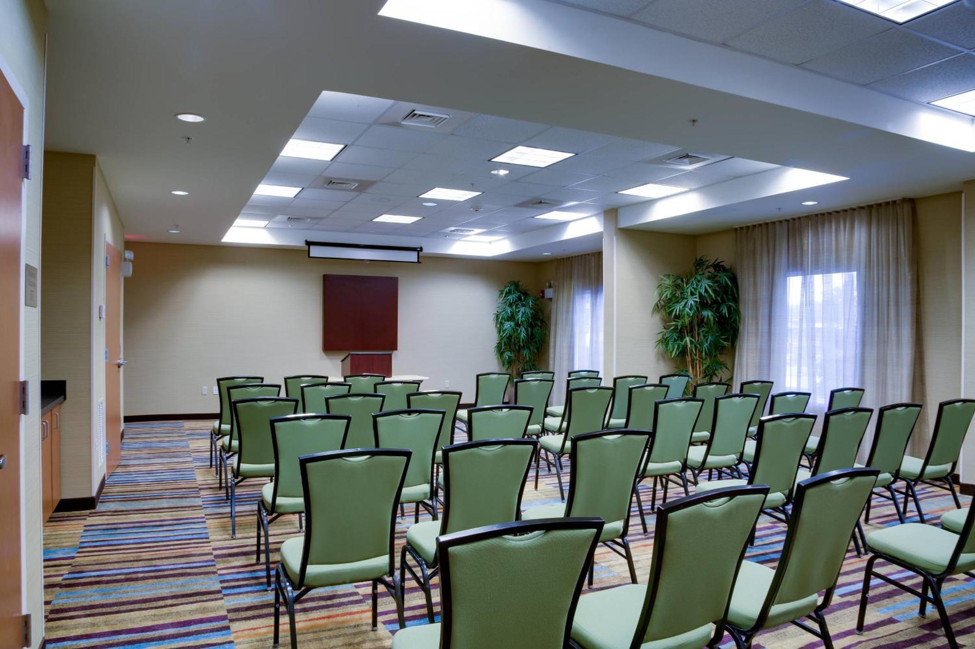 Fairfield Inn & Suites לייק סיטי מראה חיצוני תמונה