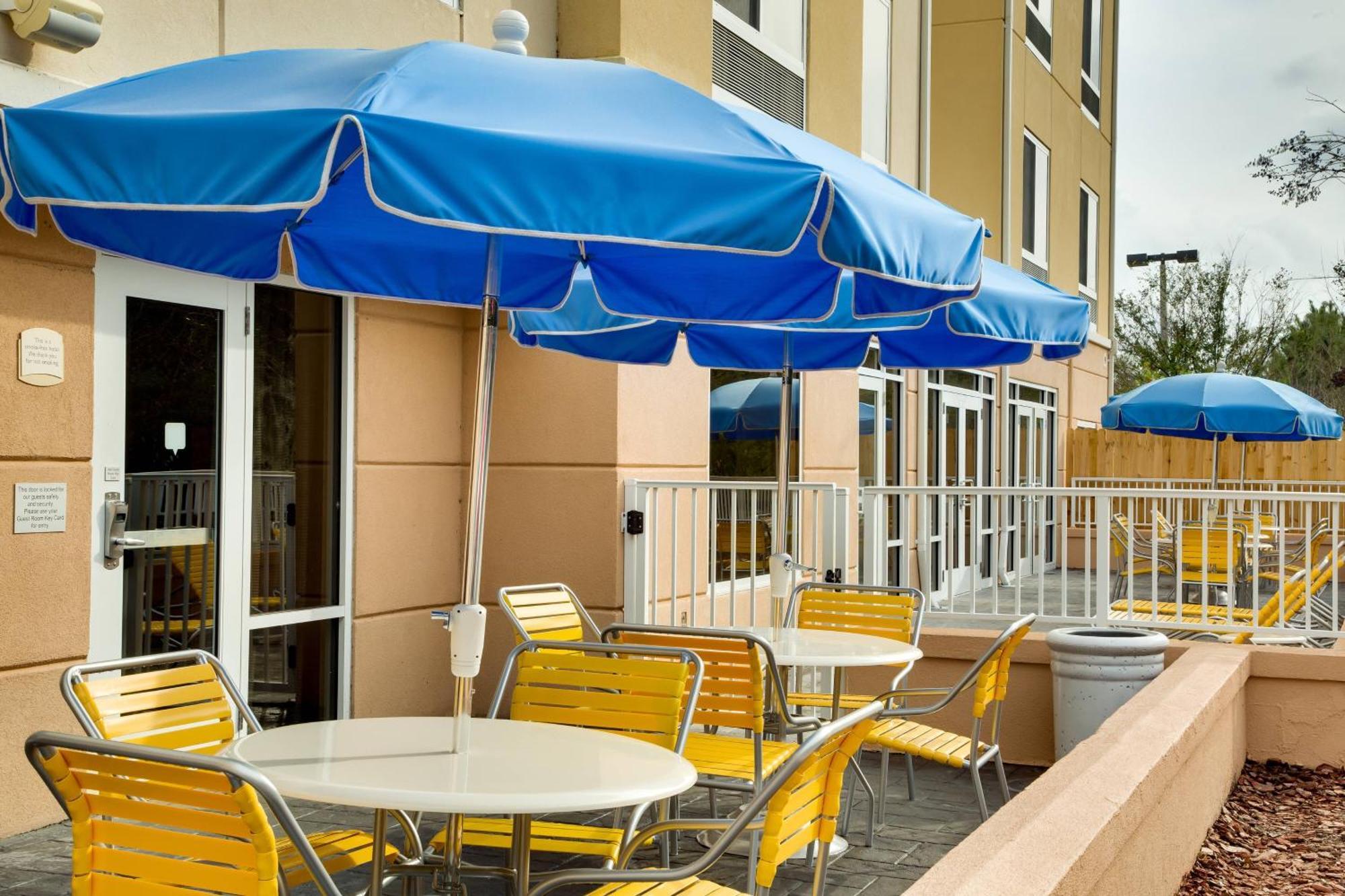 Fairfield Inn & Suites לייק סיטי מראה חיצוני תמונה