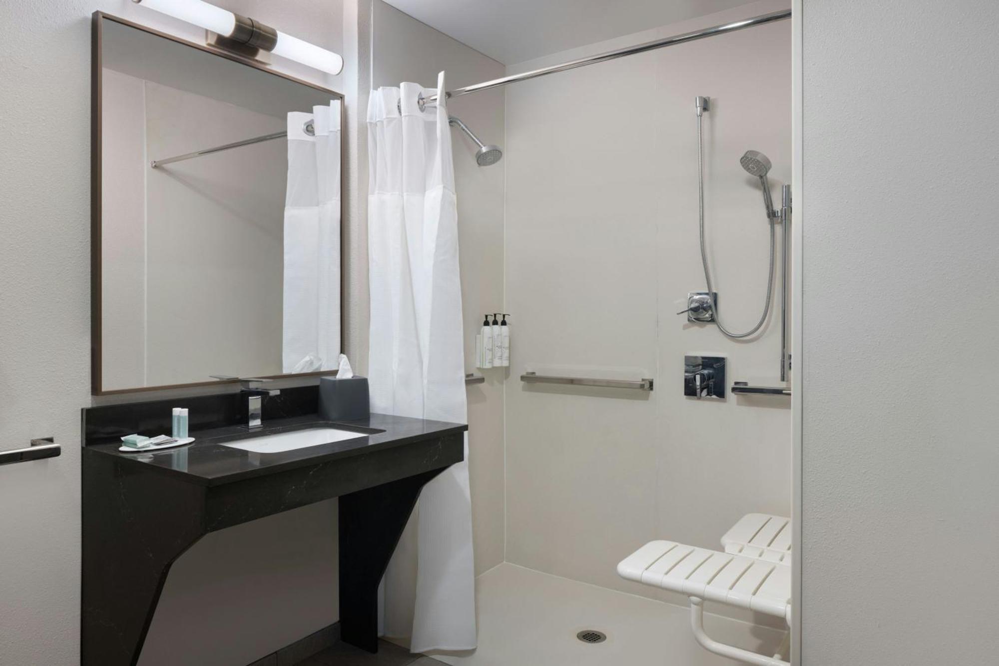 Fairfield Inn & Suites לייק סיטי מראה חיצוני תמונה