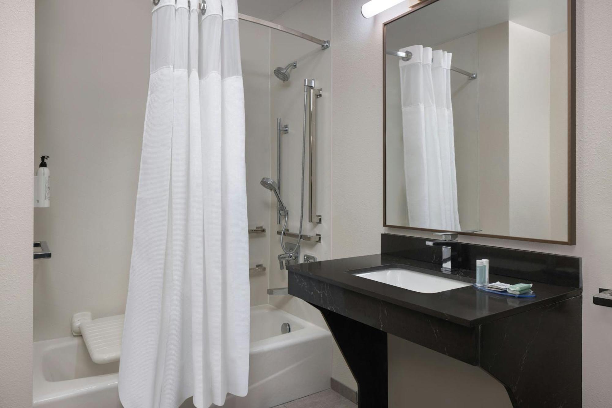 Fairfield Inn & Suites לייק סיטי מראה חיצוני תמונה