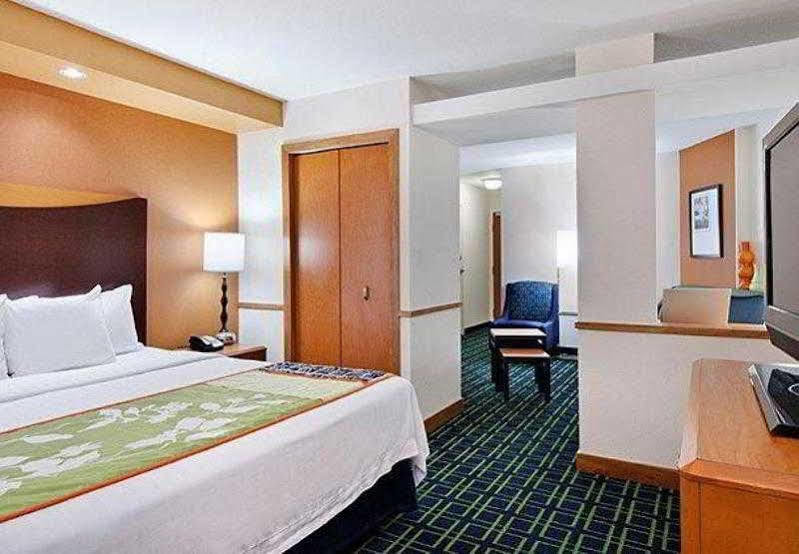 Fairfield Inn & Suites לייק סיטי מראה חיצוני תמונה