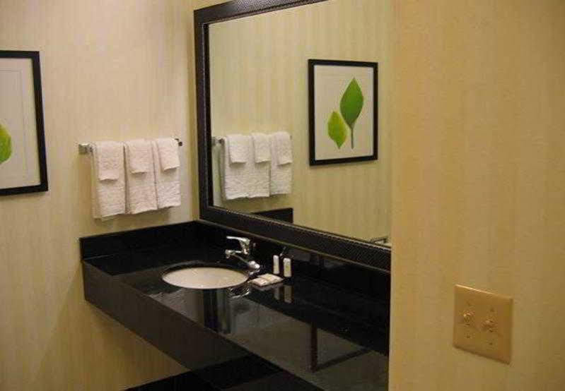 Fairfield Inn & Suites לייק סיטי מראה חיצוני תמונה