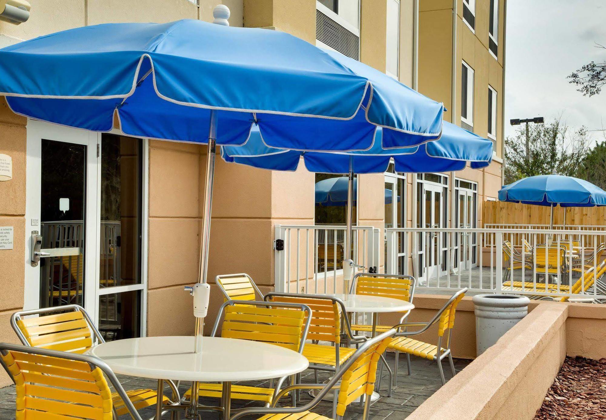 Fairfield Inn & Suites לייק סיטי מראה חיצוני תמונה